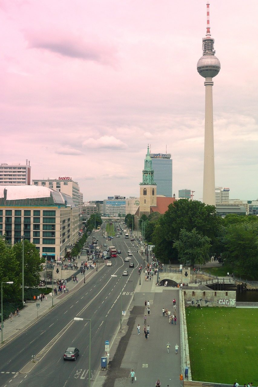 berlin-television-tower-4708573_1280